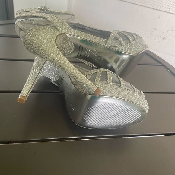 New Adrianna Papell Silver Mesh Platform Metallic Peep Toe Heels Size 7M - Picture 13 of 15